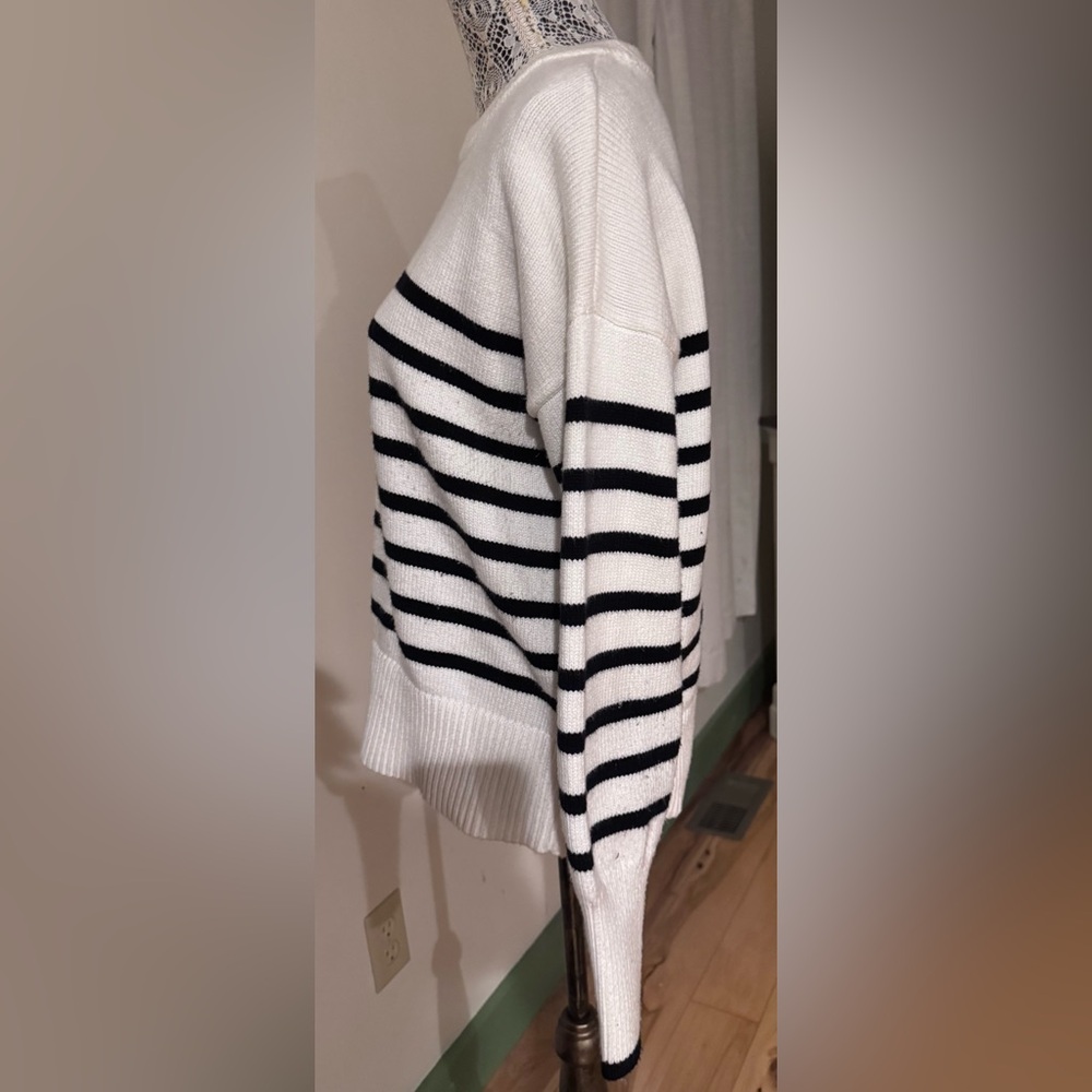 Philosophy sweater stripes.